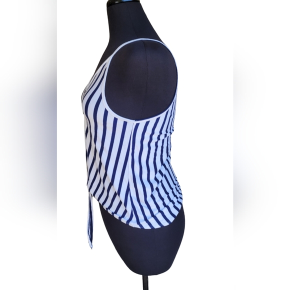 Bird & Vine Tank Top - Picture 4 of 9